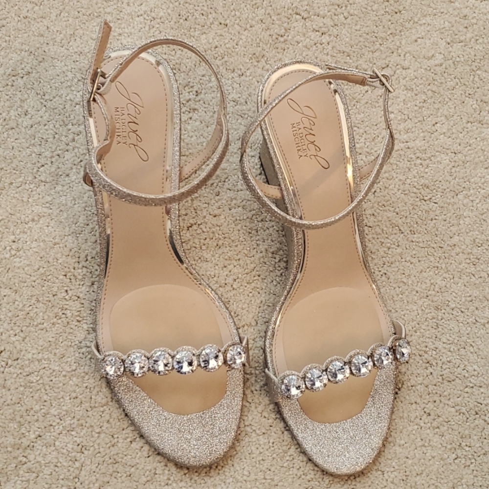 Jewel by Badgley Mischka wedge
